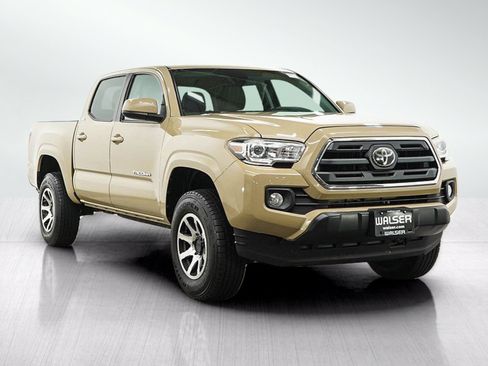 Used 2019 Toyota Tacoma SR5 RWD image 7