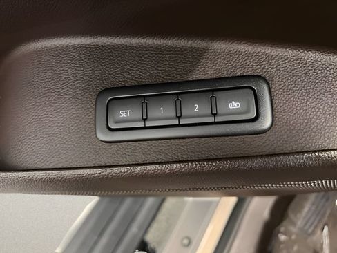 Used 2019 GMC Yukon Denali AWD/4WD image 22