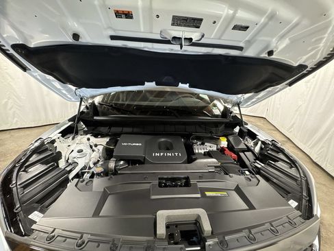 Certified 2026 INFINITI QX60 Sport w/ Dark Cargo Package AWD/4WD image 37