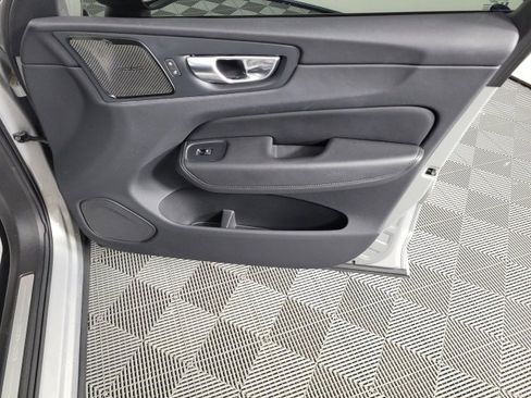 Used 2023 Volvo XC60 T8 Plus w/ Climate Package image 11