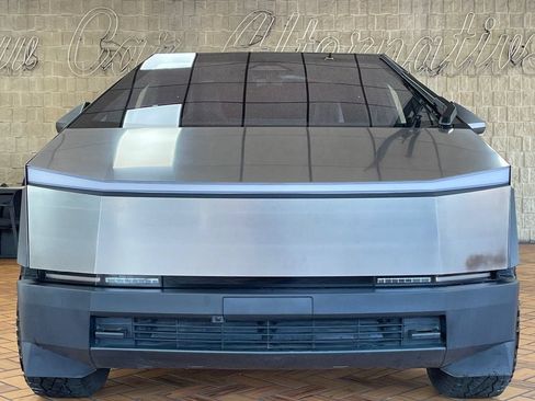 Used 2024 Tesla Cybertruck Cyberbeast AWD/4WD image 3