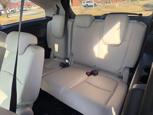 Certified 2026 Honda Odyssey EX-L image 21