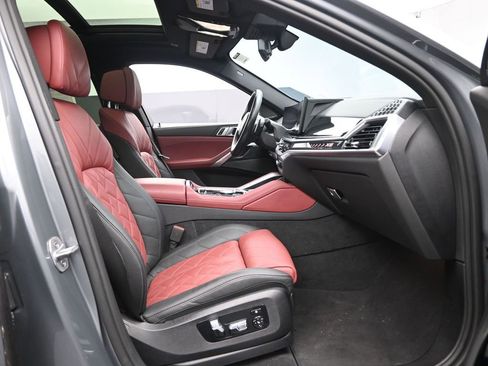 Used 2024 BMW X6 xDrive40i w/ Premium Package image 32