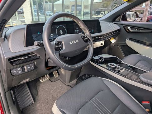 Used 2024 Kia EV6 GT-Line image 13