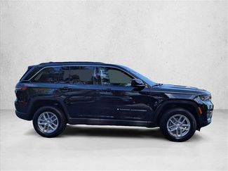 New 2025 Jeep Grand Cherokee Laredo X w/ Luxury Tech Group I video 4
