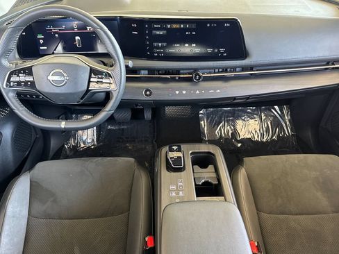 Used 2024 Nissan Ariya FWD image 12