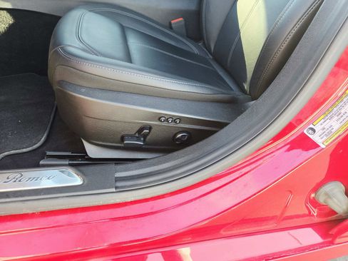 Used 2024 Alfa Romeo Giulia Ti image 39