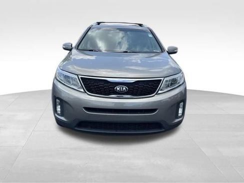 Used 2014 Kia Sorento LX FWD image 2