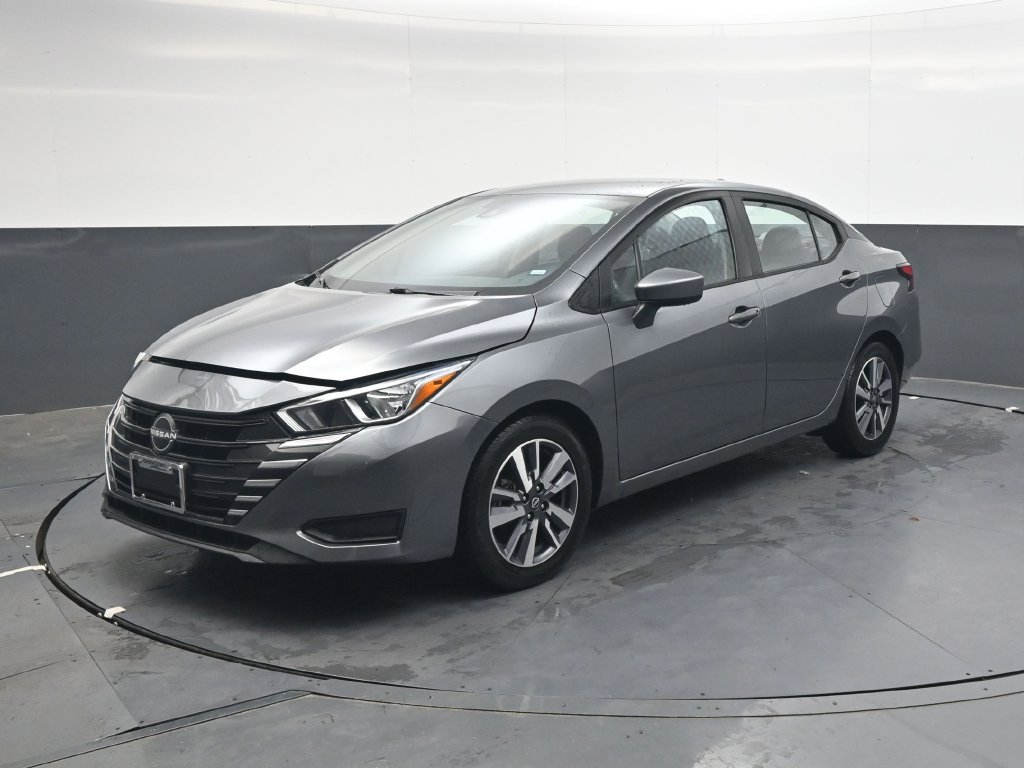 Used 2024 Nissan Versa SV FWD image 8