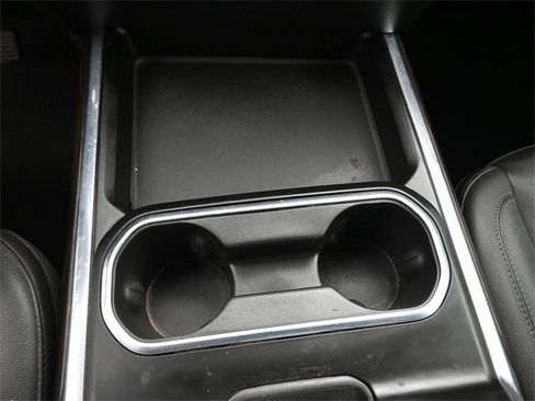 Used 2024 GMC Sierra 2500 SLT w/ SLT Convenience Package image 6