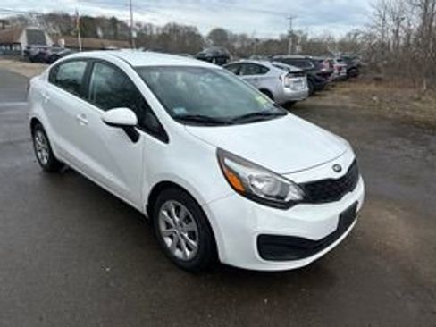 Used 2014 Kia Rio LX FWD image 3