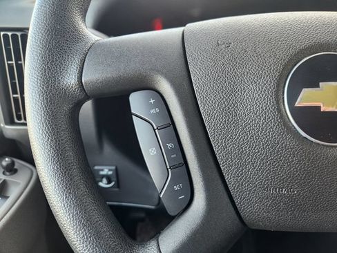 Used 2025 Chevrolet Express 3500 LS RWD image 30