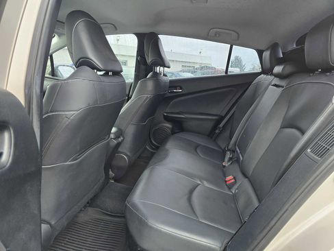 Used 2021 Toyota Prius Prime XLE image 17