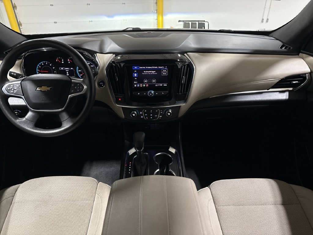 Used 2022 Chevrolet Traverse LS FWD image 10