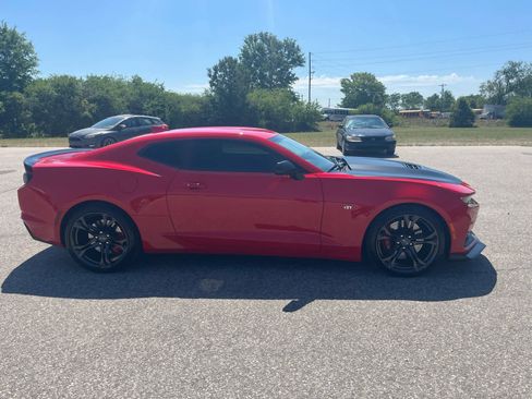 Used 2024 Chevrolet Camaro SS image 9