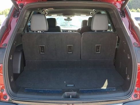 Used 2024 Buick Enclave Premium image 32