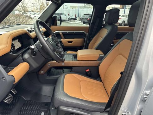 Used 2023 Land Rover Defender 110 X image 18
