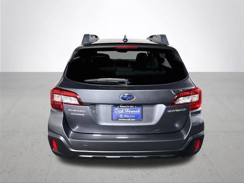 Used 2018 Subaru Outback 2.5i Premium AWD/4WD image 7