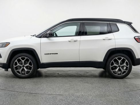 Used 2025 Jeep Compass Limited AWD/4WD image 5