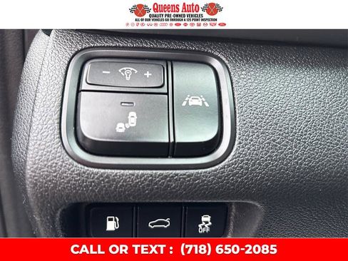 Used 2020 Kia Optima LX image 34