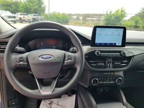 Used 2025 Ford Escape Active FWD image 10