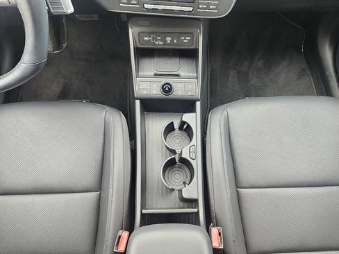 Used 2024 Hyundai Kona Limited AWD/4WD image 19