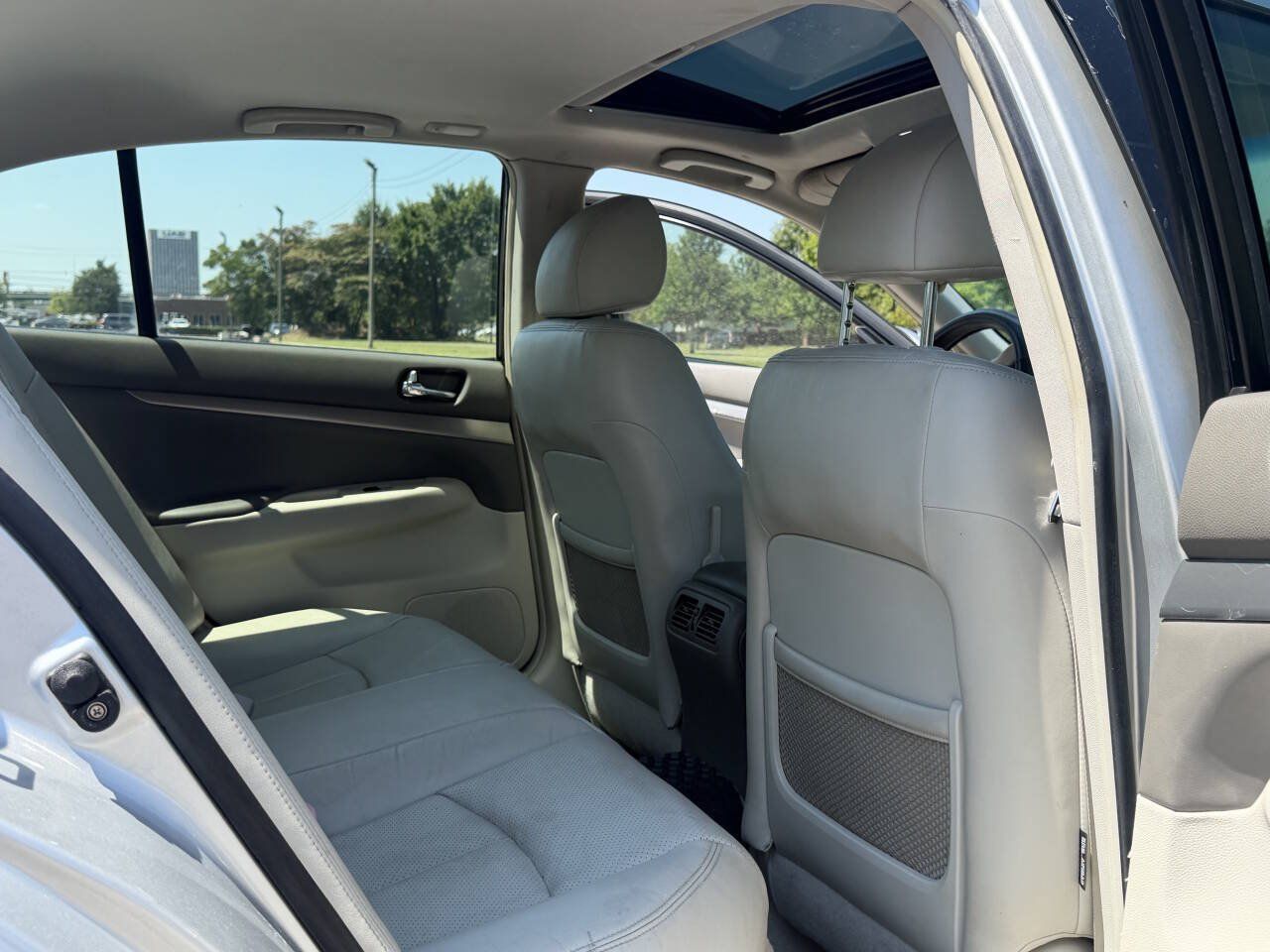 Used 2010 INFINITI G37 Journey w/ Premium Pkg RWD image 23