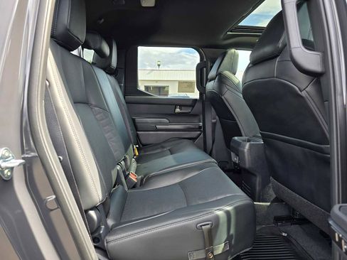 Used 2025 Toyota Tacoma TRD Sport image 16