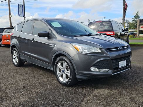 Used 2015 Ford Escape SE image 7