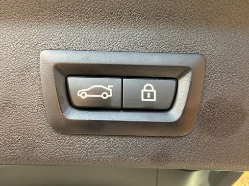 Used 2021 BMW X3 xDrive30e w/ Convenience Package image 18