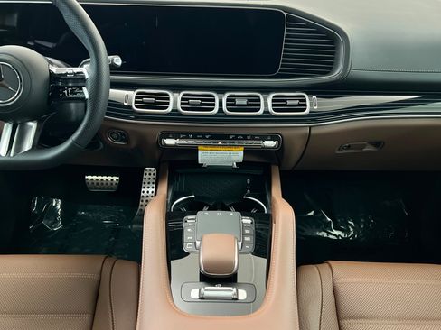 New 2026 Mercedes-Benz GLS 450 4MATIC image 13