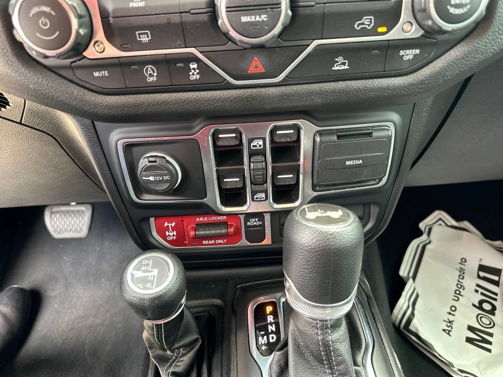 Used 2025 Jeep Wrangler Unlimited Sport AWD/4WD image 31