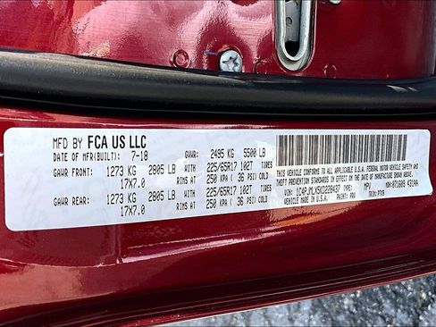 Used 2019 Jeep Cherokee Latitude Plus w/ Cold Weather Group image 34