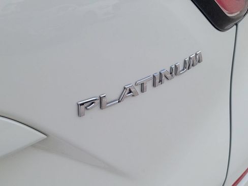 Used 2018 Nissan Murano Platinum w/ Cargo Package FWD image 9