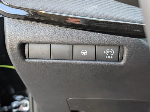 New 2026 Nissan Kicks SR image 20