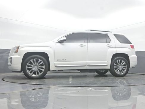 Used 2017 GMC Terrain Denali AWD/4WD image 45