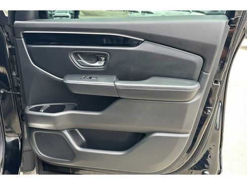 Used 2025 Honda Pilot EX-L image 22