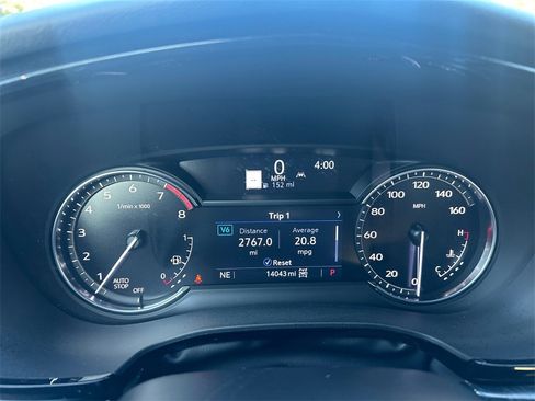 Used 2025 Cadillac XT6 Premium Luxury image 18