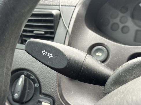Used 2007 Ford Focus S FWD image 15