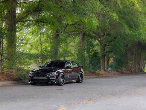 Used 2020 Dodge Charger Scat Pack w/ Daytona Edition Group RWD image 38