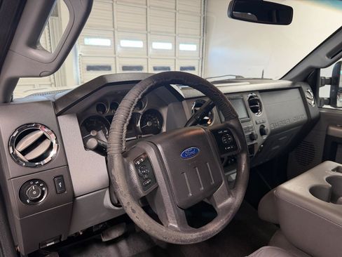 Used 2016 Ford F250 XLT w/ XLT Value Package AWD/4WD image 13