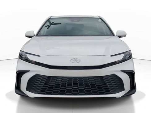 Certified 2025 Toyota Camry SE w/ Convenience Package FWD image 2