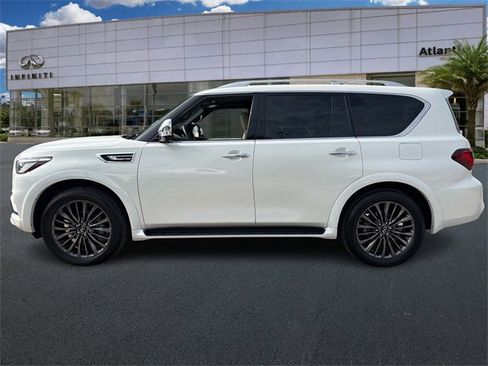 Used 2024 INFINITI QX80 Sensory w/ All-Season Package image 3