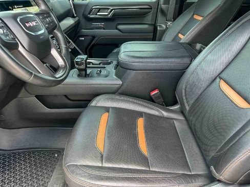 Used 2023 GMC Sierra 1500 AT4 w/ AT4 Premium Package AWD/4WD image 13