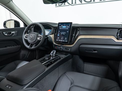 New 2026 Volvo XC60 B5 Plus w/ Climate Package AWD/4WD image 14