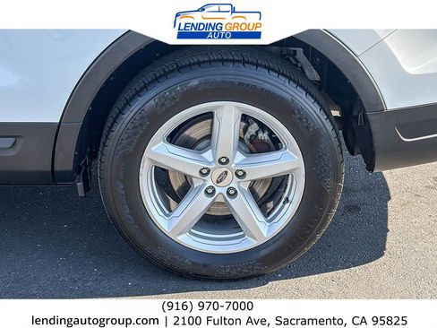 Used 2019 Ford Explorer Base image 10