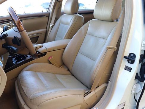 Used 2010 Mercedes-Benz S 550 Sedan w/ Sport Package image 16