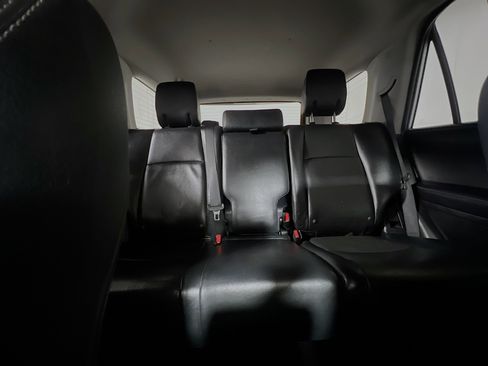 Used 2019 Toyota 4Runner Limited image 33