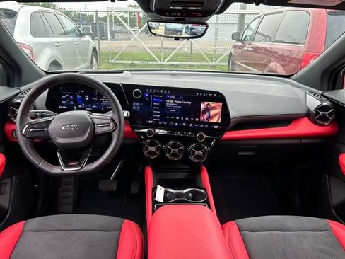Used 2024 Chevrolet Blazer EV RS RWD image 8
