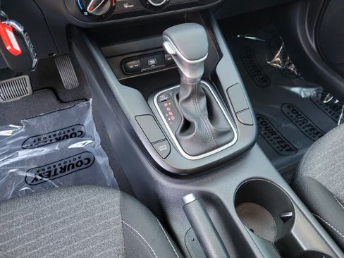 Certified 2021 Kia Soul GT-Line FWD image 21